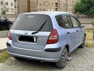 magi: Honda Jazz: 2002 г., Автомат, Бензин, Хэтчбэк — 3