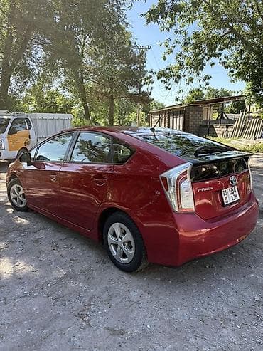 Toyota Prius: 2012 г., 1.8 л, Вариатор, Гибрид, Хэтчбэк — 3