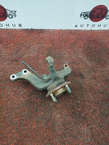 Цапфа передняя левая для Nissan Note (E11), двигатель HR15, год