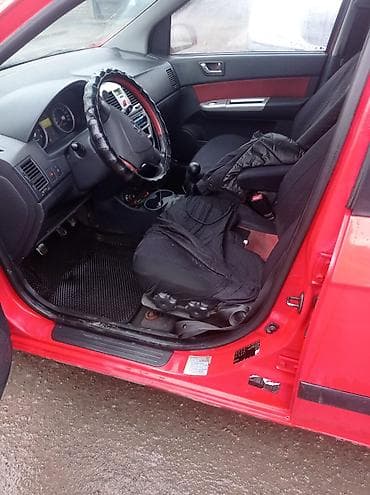 жеңил машина: Hyundai Getz: 2005 г., Кол менен иштөөчү, Хетчбек — 4