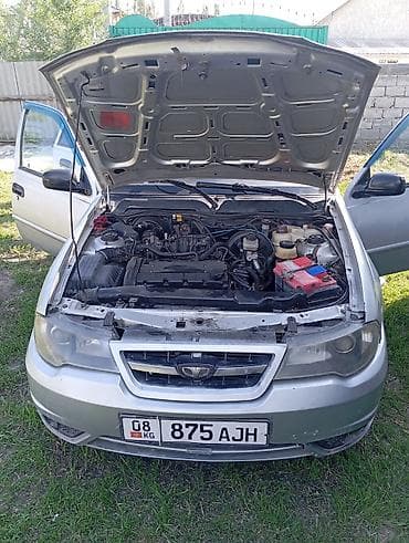 Продажа авто: Daewoo Nexia: 2012 г., Механика, Бензин, Седан — 4