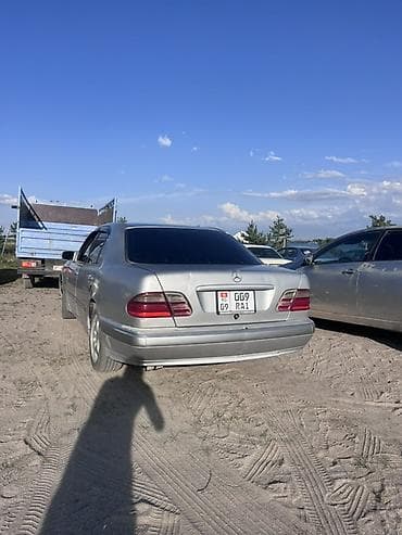 холодилник бутка: Mercedes-Benz E-Class: 2000 г., 3.2 л, Автомат, Дизель, Седан — 4
