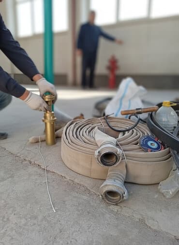 прокат мужских костюмов [возьми на прокат] бишкек фото: Продаю шланги пожарные для полива идеальное состояние — 1