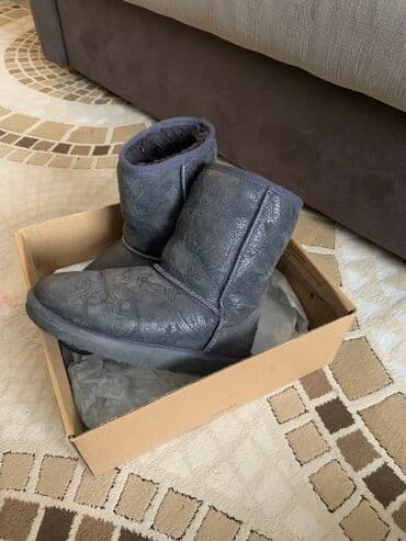 кроксы крокс crocs: Угги. Натуральный мех,очень тёплые,мягкие и удобные! Размер 36.😊 Фирма — 2