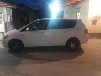 обмен машинами с доплатой: Toyota Ipsum: 2001 г., 2.4 л, Автомат, Бензин, Минивэн — 13