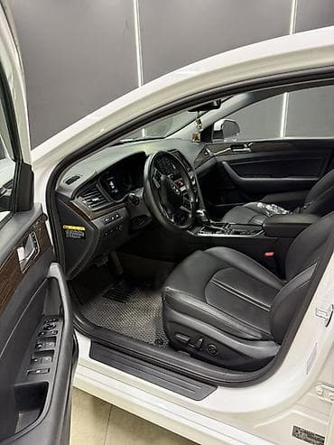 на грузовое авто: Hyundai Sonata: 2018 г., 2 л, Автомат, Бензин, Седан — 3