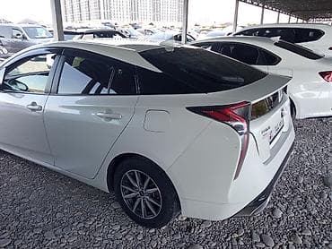 chery arizo: Toyota Prius: 2017 г., Вариатор, Гибрид, Хэтчбэк — 4