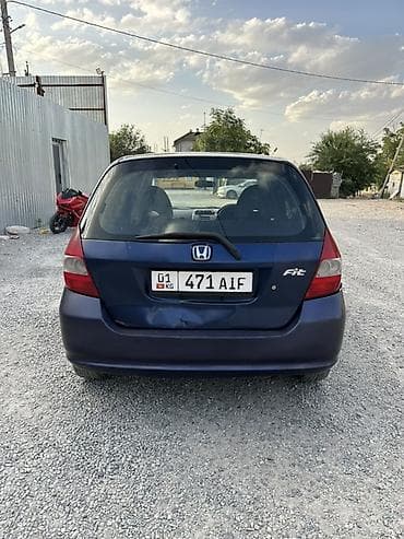 Продажа авто: Honda Fit: 2002 г., 1.3 л, Вариатор, Бензин, Хэтчбэк — 3