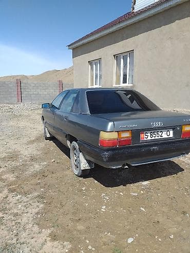 ремонт портер 1: Audi 100: 1989 г., 1.8 л, Ручные, Бензин, Седан — 2