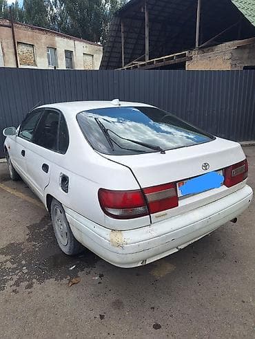 Toyota Carina E: 1995 г., 1.8 л, Кол менен иштөөчү, Седан — 3