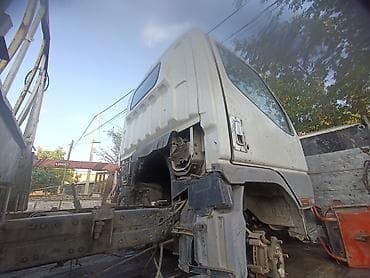 Транспорт: Mitsubishi Fuso Canter: 1998 г., Механика — 4