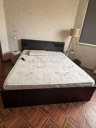 Кровать двуспальная + шкаф-купе с открытыми полками и зеркалом