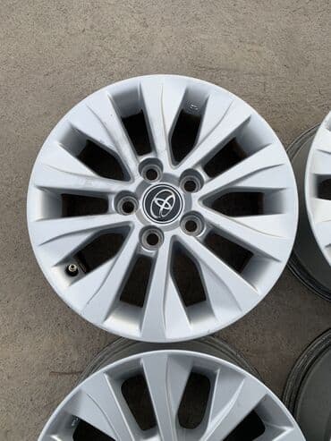 пакрушка 14: Литые Диски R 15 Toyota, Комплект, отверстий - 5, Б/у — 2
