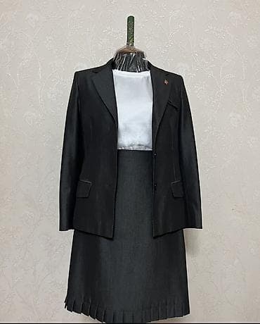 Жеке буюмдар: Женский классический костюм-двойка: жакет + юбка-карандаш. - Цвет — 8