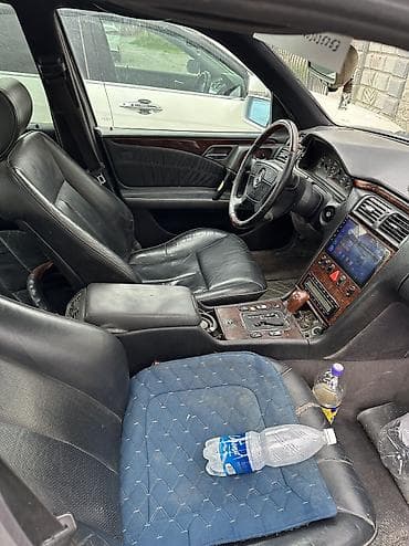 Mercedes-Benz E-Class: 1996 г., 5 л, Автомат, Бензин, Седан — 3