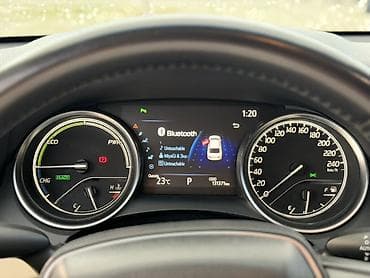 Продажа авто: Toyota Camry: 2018 г., 2.5 л, Вариатор, Гибрид, Седан — 9