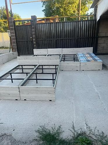 sofa bed: Односпальная кровать, металический каркас. Цена: 7000сом Доставка по — 6
