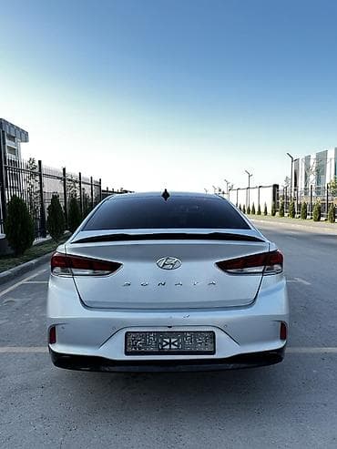 Hyundai Sonata: 2019 г., 2 л, Автомат, Газ, Седан — 2