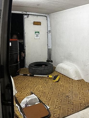 короткая база: Рефрижераторный фургон на базе Mercedes-Benz Sprinter (длинная база — 2