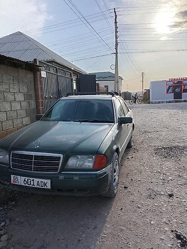 Toyota Corolla: 1999 г., Механика, Бензин, Хэтчбэк