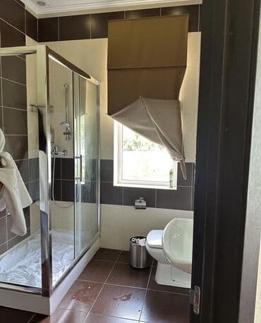 сдаю дом с подселением: Коттедж, 190 кв. м, 3 бөлмө, Евро оңдоо — 10