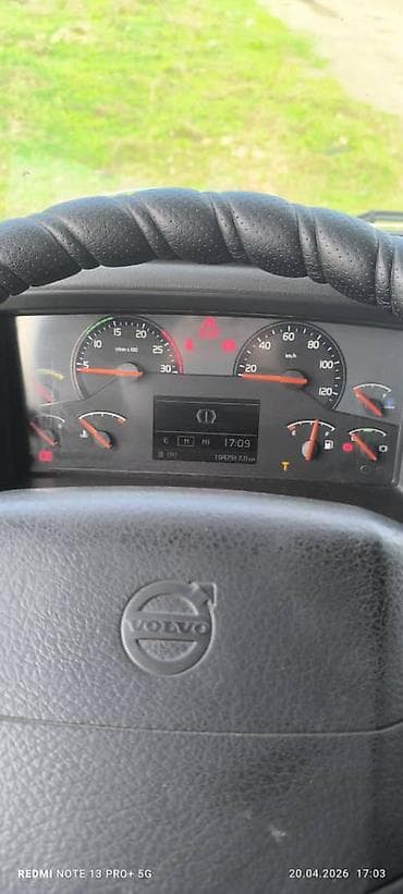 эксковатор мтз: Тягач, Volvo, 2009 г., Тентованный — 6