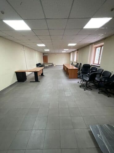 куплю коммерческую недвижимость с арендаторами: Продаю Офис 3000 м², С ремонтом, Без мебели, Многоэтажное здание, 3 этаж — 6
