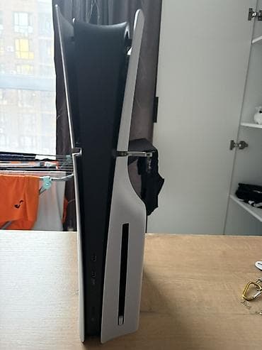 sony playstation пять: PlayStation 5 (версия с дисководом) + геймпад DualSense + игра EA — 3