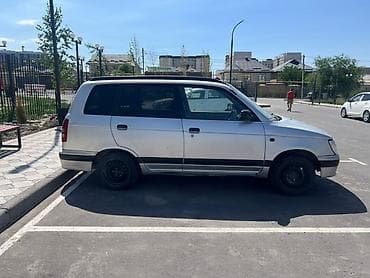 на дайхатсу: Daihatsu Pyzar: 1999 г., 1.5 л, Механика, Бензин, Хэтчбэк — 1