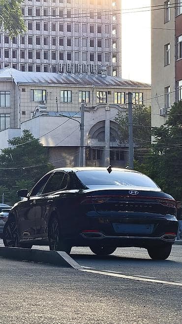 трокот шторки: Hyundai Grandeur: 2021 г., 2.4 л, Автомат — 6