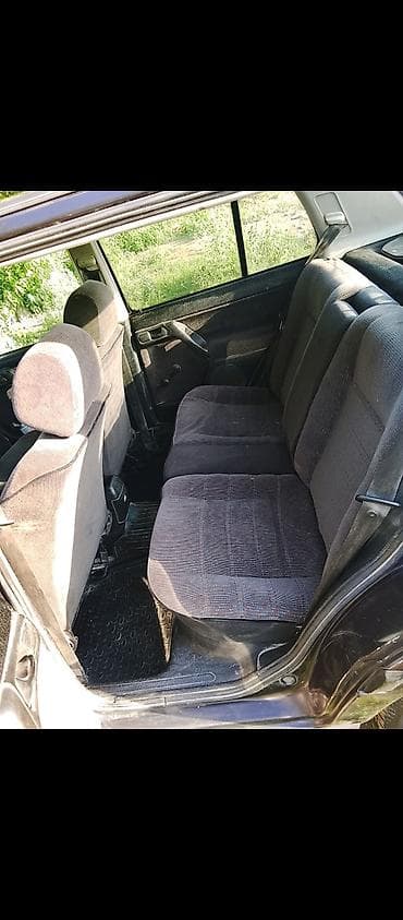 салон на гольф 2: Volkswagen Vento: 1993 г., Седан — 2