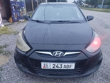 арзан машине: Hyundai Solaris: 2011 г., 1.4 л, Кол менен иштөөчү, Бензин, Хетчбек — 5