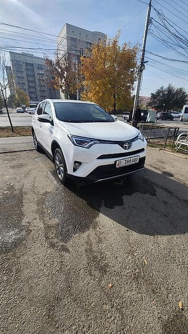 багажник рав 4: Toyota RAV4: 2018 г., Гибрид, Кроссовер — 4