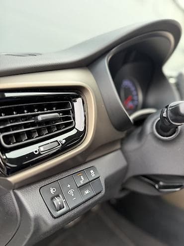 срочна алмашам: Kia Stonic: 2019 г., 1.4 л, Автомат, Бензин, Кроссовер — 8