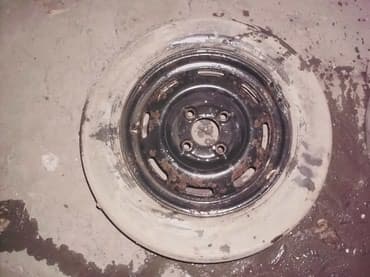 купить один диск на авто: Диски на гольф Шины размер 175/70/13,на двух резина (диски — 3