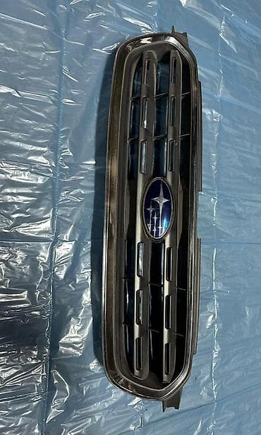 forester 2003: Решетка радиатора Subaru Б/у, Оригинал — 2