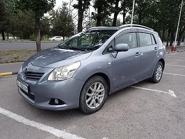 byd e7: Toyota Corolla Verso: 2010 г., 2.2 л, Автомат, Дизель, Минивэн — 3