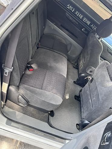 Toyota Ipsum: 2002 г., 2.4 л, Автомат, Бензин, Минивэн — 7