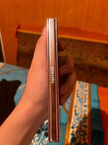 canon ef: Samsung Galaxy Z Fold 5, Б/у, 256 ГБ, цвет - Голубой, 1 SIM, eSIM — 2