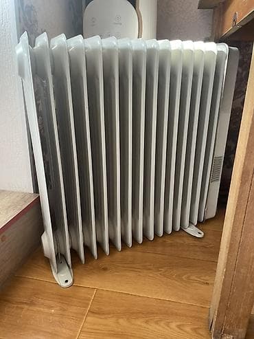 фритюрница без масла: Масляный обогреватель Кол-во секций: 10 и более, Встроенный вентилятор — 2