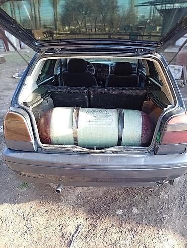 бампер на пасат б3: Volkswagen Golf: 1993 г., 1.8 л, Механика, Газ, Хэтчбэк — 3