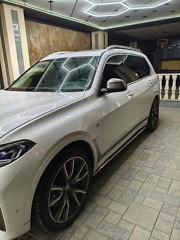 q 7: BMW X7: 2020 г., 4.4 л, Автомат, Бензин, Внедорожник — 2