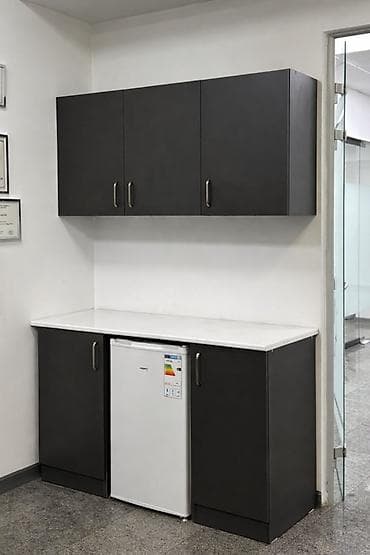 холодильний шкаф: Кухонный гарнитур — 1