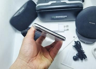 it takes two: Xiaomi, Mi 11 Lite, Б/у, 256 ГБ, цвет - Белый, 1 SIM, 2 SIM, eSIM — 4