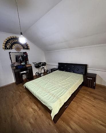 single bed: Спальный гарнитур, Б/у, Двуспальная кровать, Другая страна производитель, цвет - Коричневый — 3