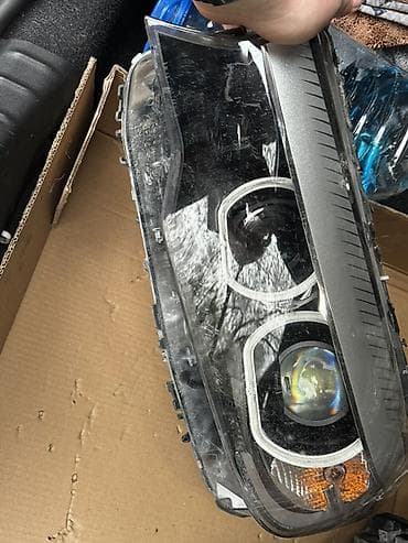 Передняя правая фара BMW 2018 г., Б/у, Оригинал, США