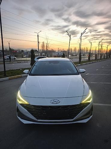 Hyundai Avante: 2021 г., 1.6 л, Вариатор, Бензин, Седан
