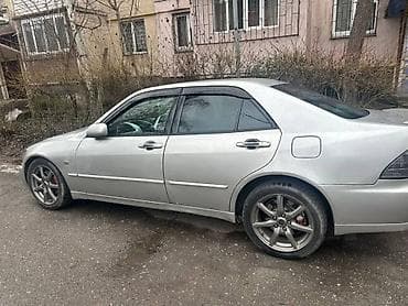 Lexus IS: 2002 г., 2 л, Автомат, Бензин, Седан