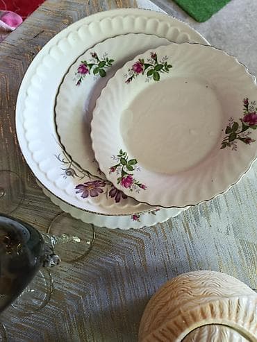 dinner table: Стеклянные наборы посуды для дома и сервировки: 1) Набор высоких — 7