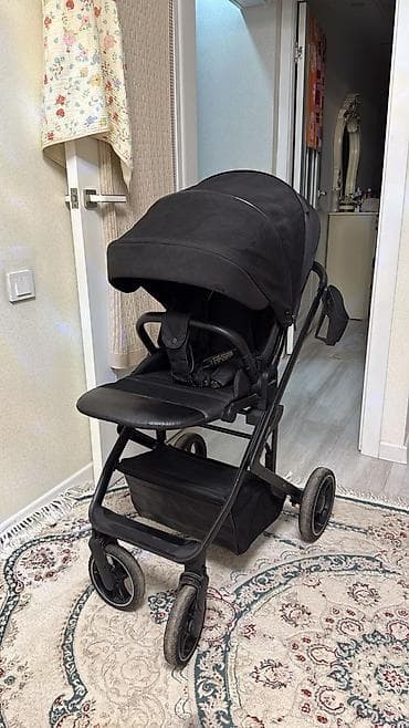 pierre cardin коляска: Коляска, Другой бренд, цвет - Черный, Б/у, Самовывоз — 1
